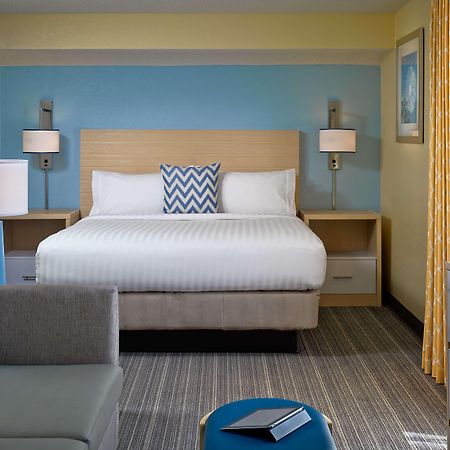Sonesta Simply Suites Cleveland Airport Middleburg Heights Esterno foto