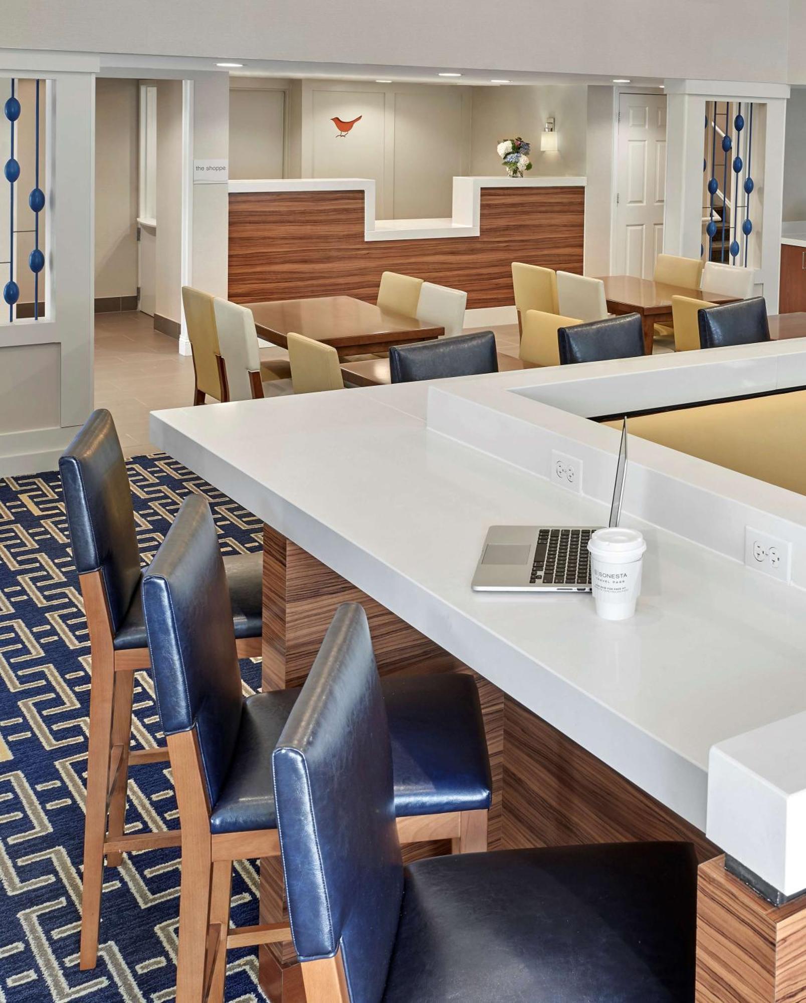 Sonesta Simply Suites Cleveland Airport Middleburg Heights Esterno foto