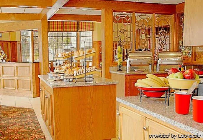 Sonesta Simply Suites Cleveland Airport Middleburg Heights Esterno foto