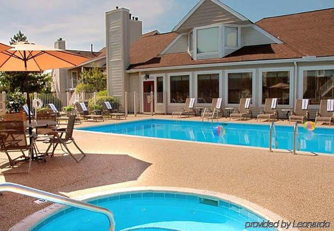 Sonesta Simply Suites Cleveland Airport Middleburg Heights Esterno foto
