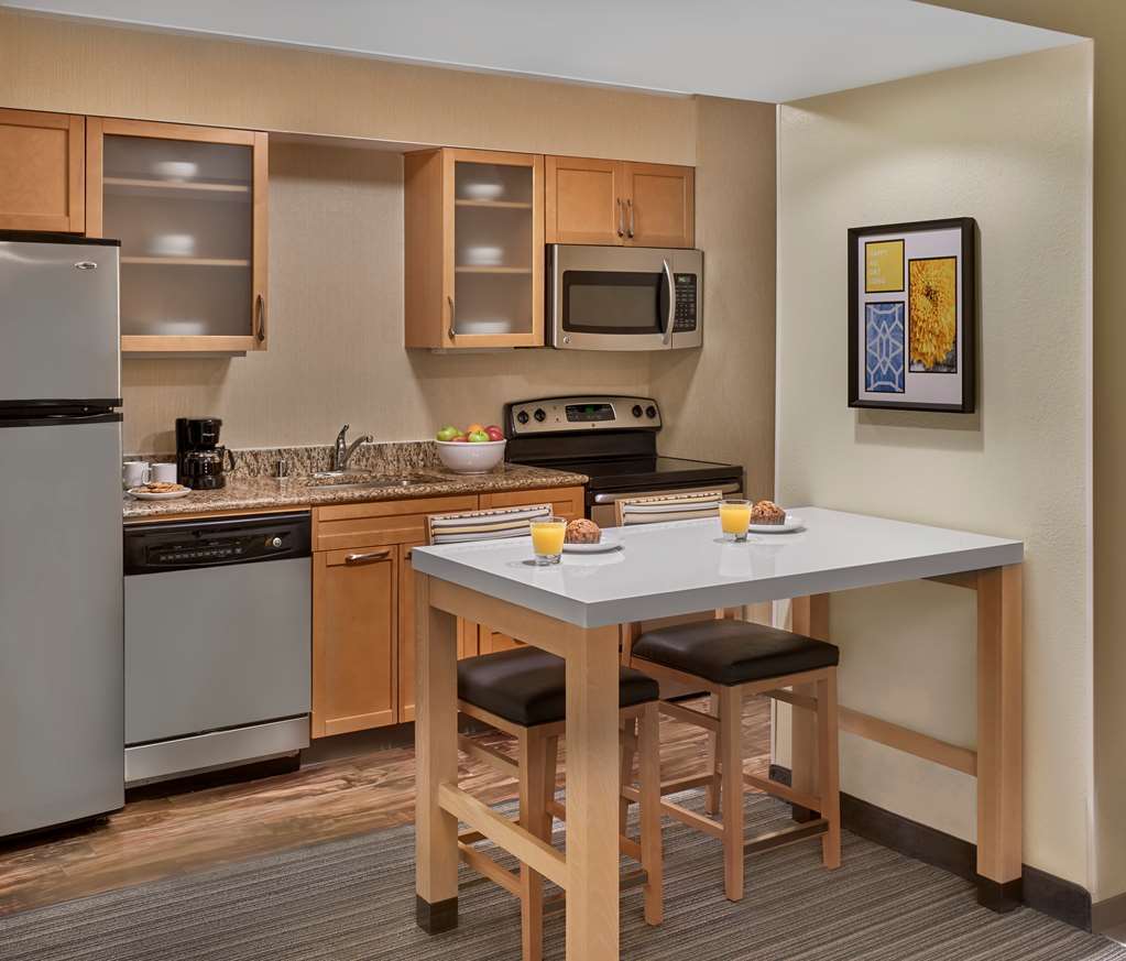 Sonesta Simply Suites Cleveland Airport Middleburg Heights Camera foto